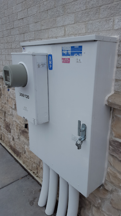 https://ampmfg.com/assets/uploads/images/installation_photos/xrtDruAapOCyQMIw4U4joiWd.jpg